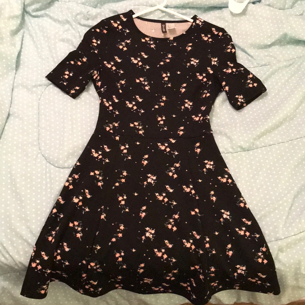 H&M Divided Floral Dress